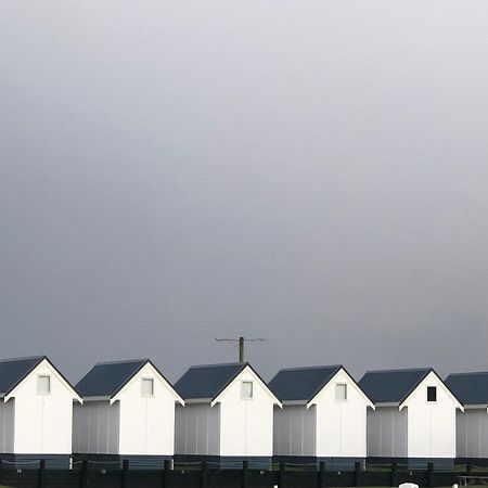 Foxton Beach Holiday Park ภายนอก รูปภาพ