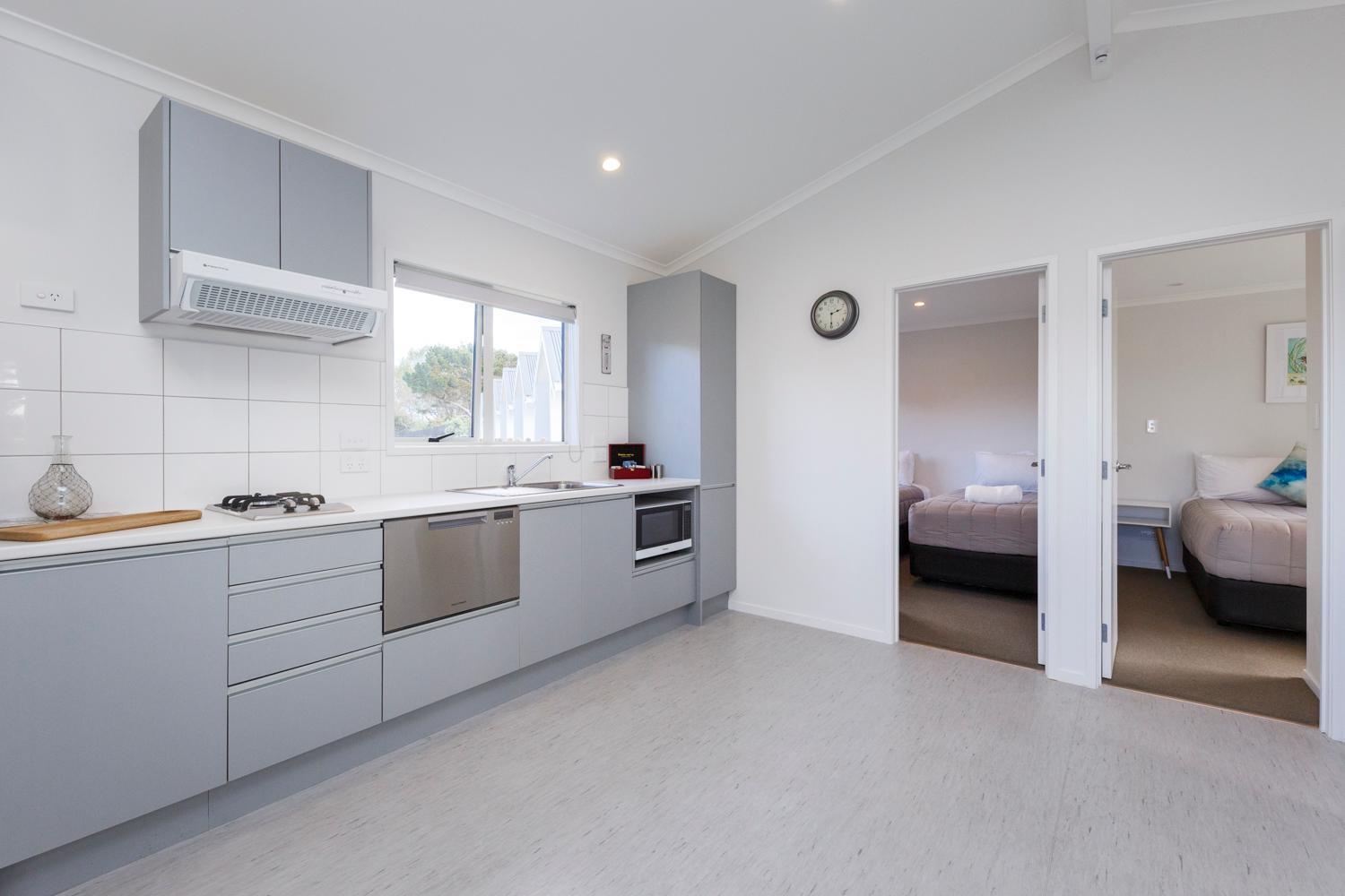Foxton Beach Holiday Park ภายนอก รูปภาพ